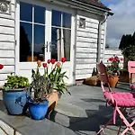 Cobblers Lodge