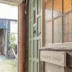 Fossilers Lodge