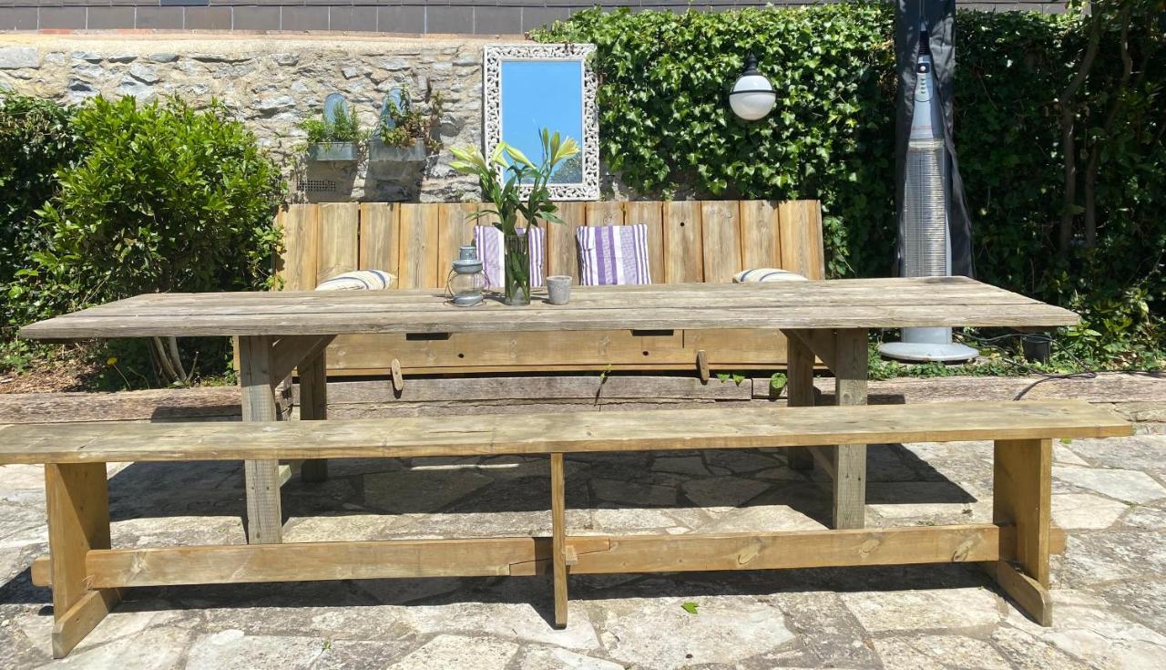 Duke Of Monmouth Penthouse Luxury Apartment, Lyme Regis, 3 Bedroom, Hot Tub, Garden, Dog Friendly Apartment Lyme Regis