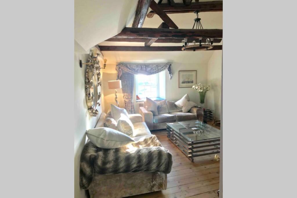 Holiday home Monmouth House Lyme Regis, Up To 16 Guests, Dog Friendly, Garden, Hot Tub