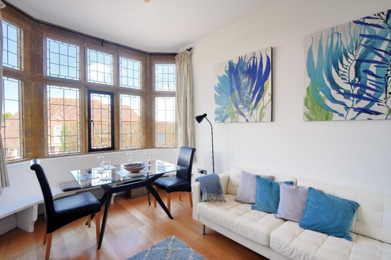 1 Coram Tower Apartment