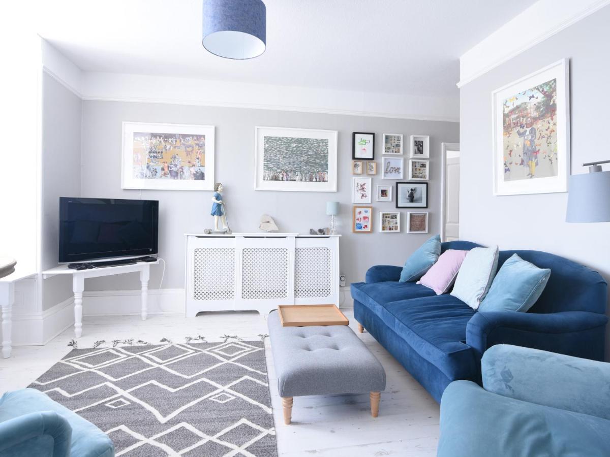 Apartment Coastal View *