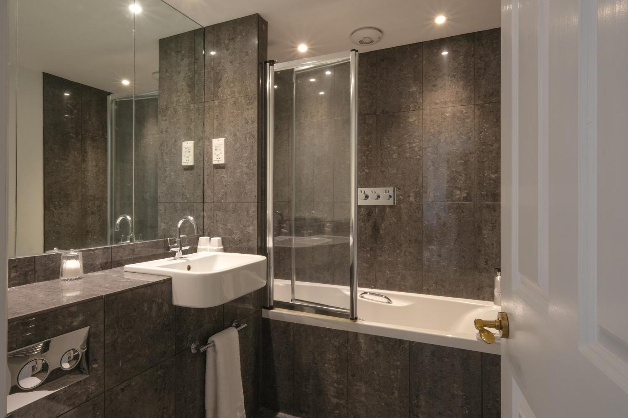 Alexandra & Restaurant Hotel Lyme Regis