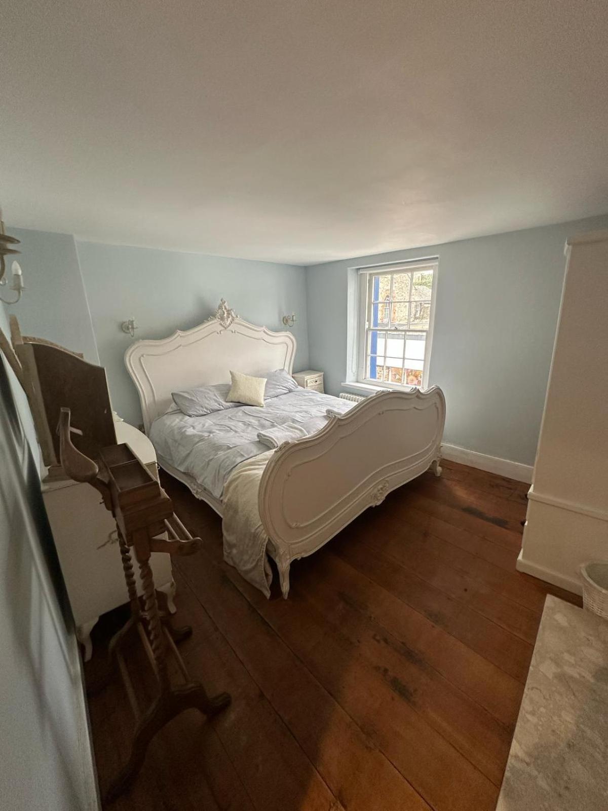 Holiday home Little Monmouth 4 Bedroom Cottage, Old Town Lyme Regis, Dog Friendly And Parking *