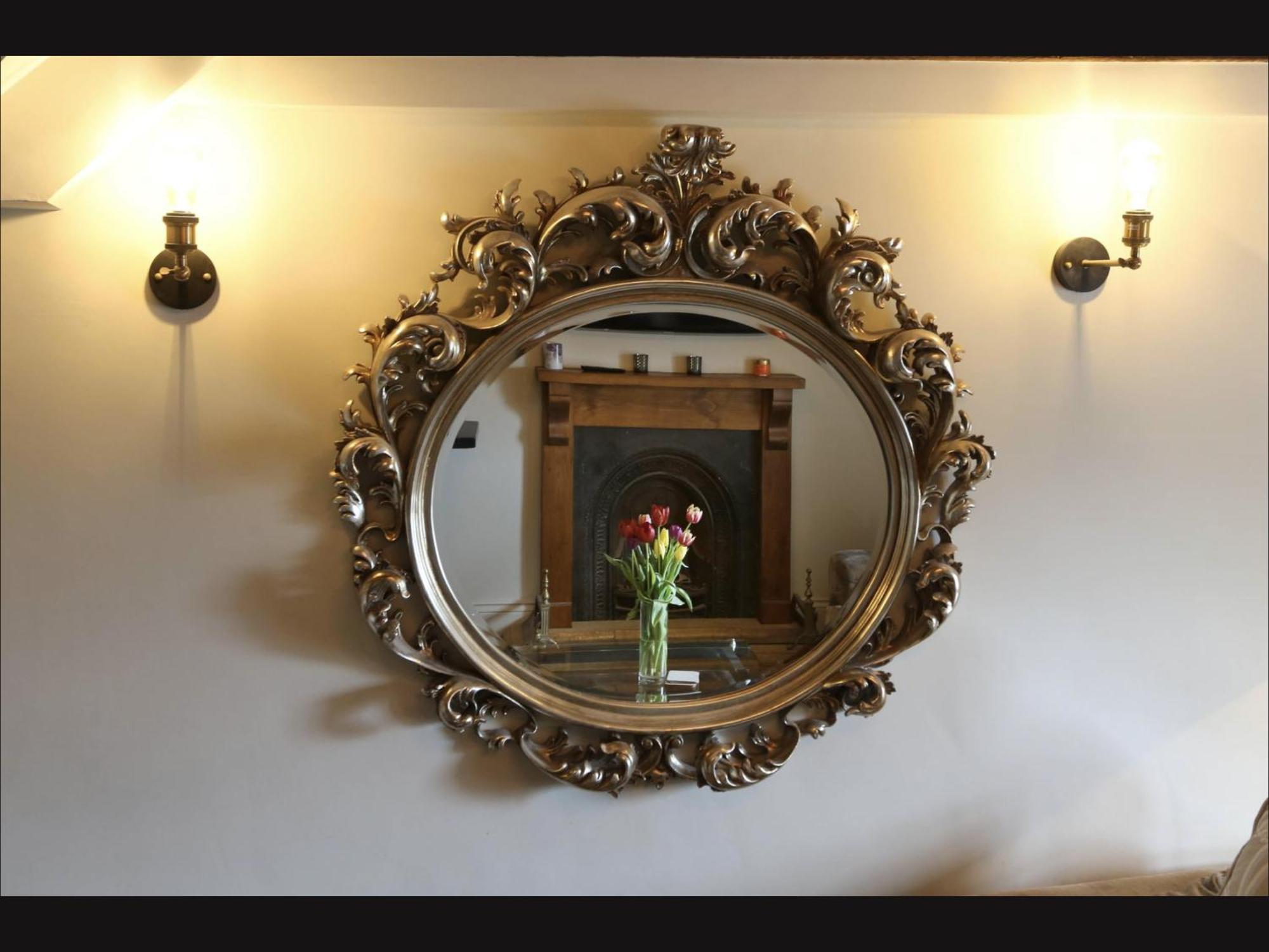 Duke Of Monmouth Penthouse Luxury Apartment, Lyme Regis, 3 Bedroom, Hot Tub, Garden, Dog Friendly * Lyme Regis