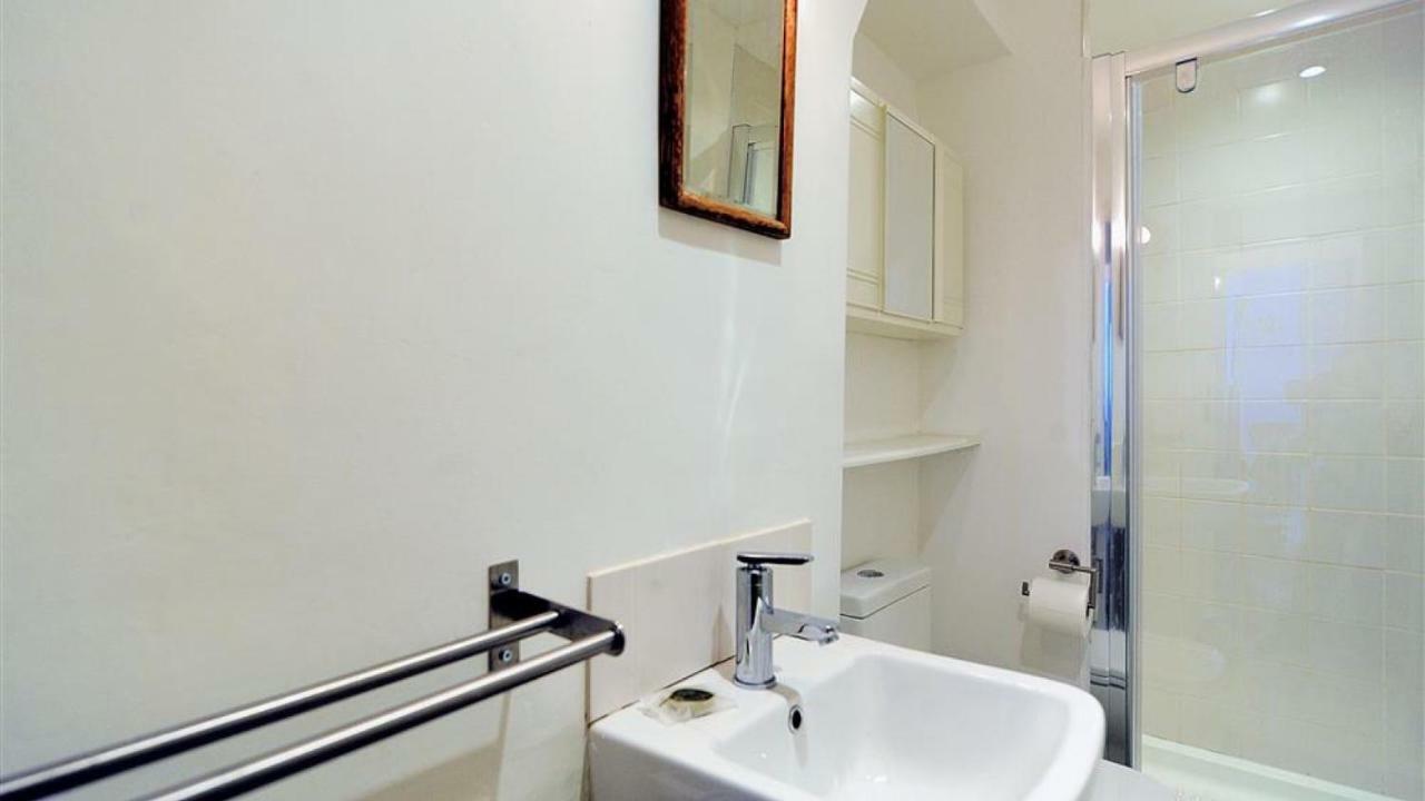 10 Cobb Terrace Lyme Regis