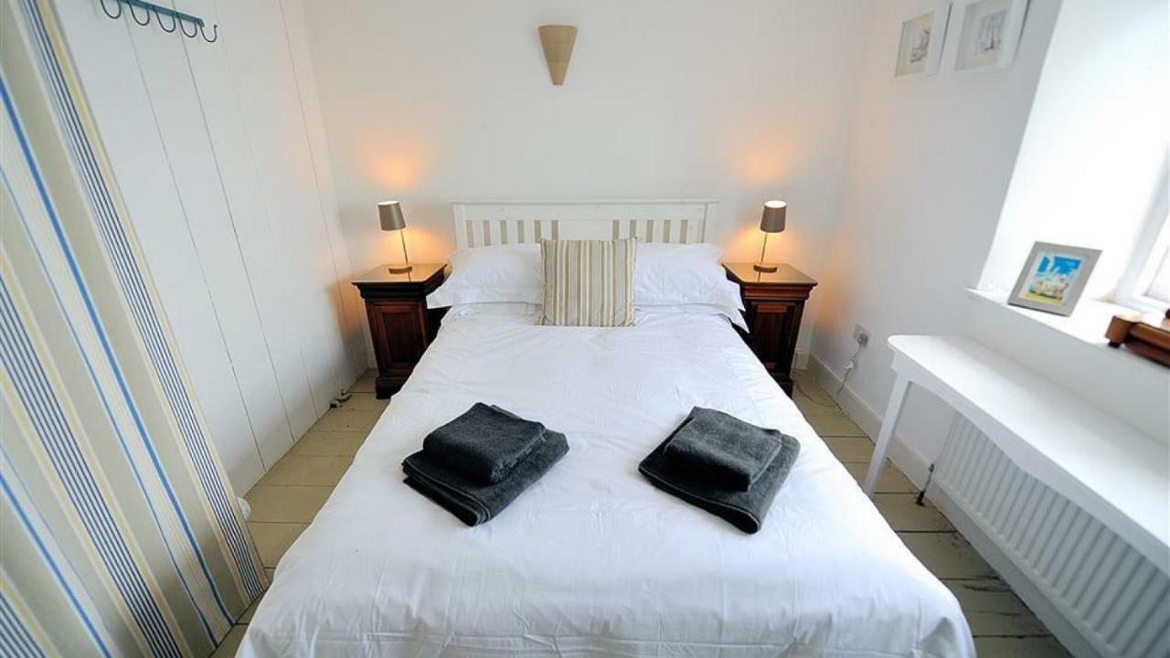 10 Cobb Terrace