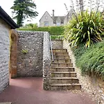 Coram Lodge