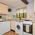 1 Bed In Lyme Regis 40483