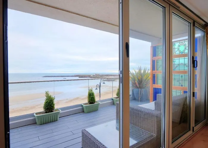 Largigi Offering Two Amazing Panoramic Sea Front Apartments