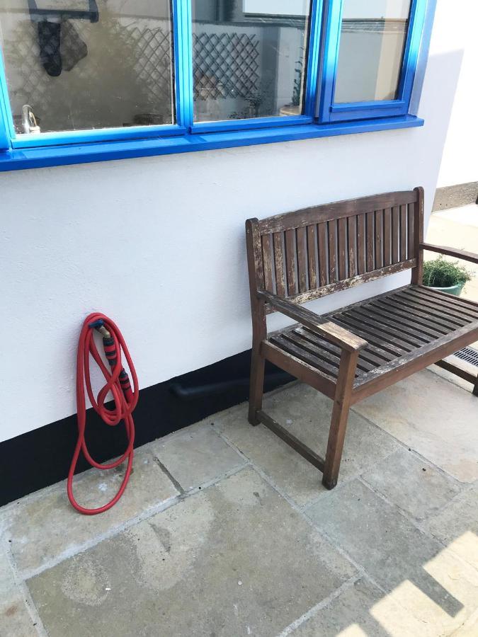 Silver Cottage, Lyme Regis, No Car Required, Dogs Welcome Holiday home *