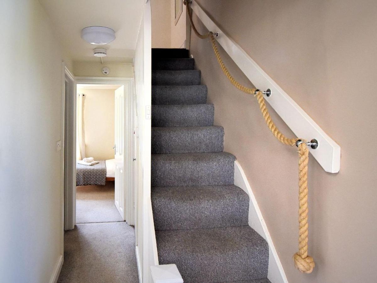 Bay View Apartment