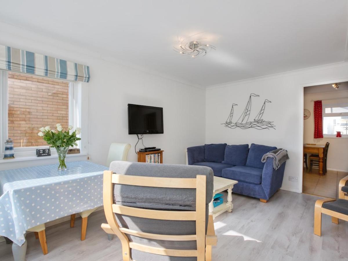 Pass The Keys Great Place To In Lovely Sleeps 4 Holiday home *