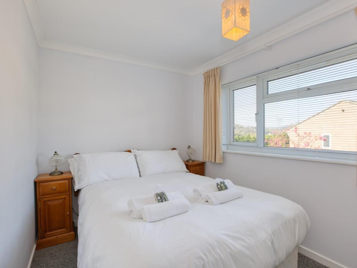 Pass The Keys Great Place To In Lovely Sleeps 4 Holiday home