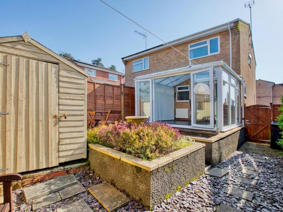 Pass The Keys Great Place To In Lovely Sleeps 4 Holiday home Lyme Regis