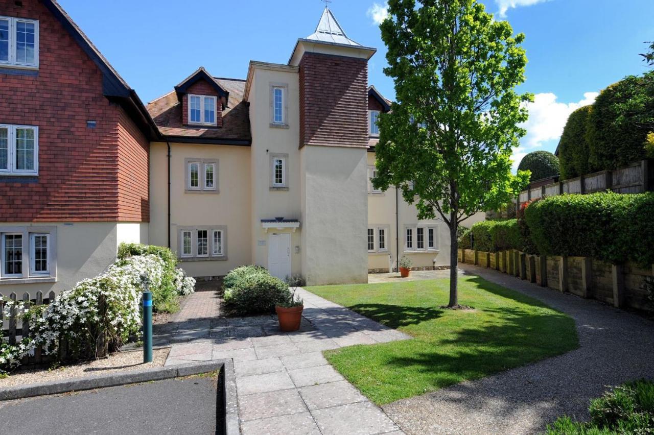 Apartment 8 Buckfields