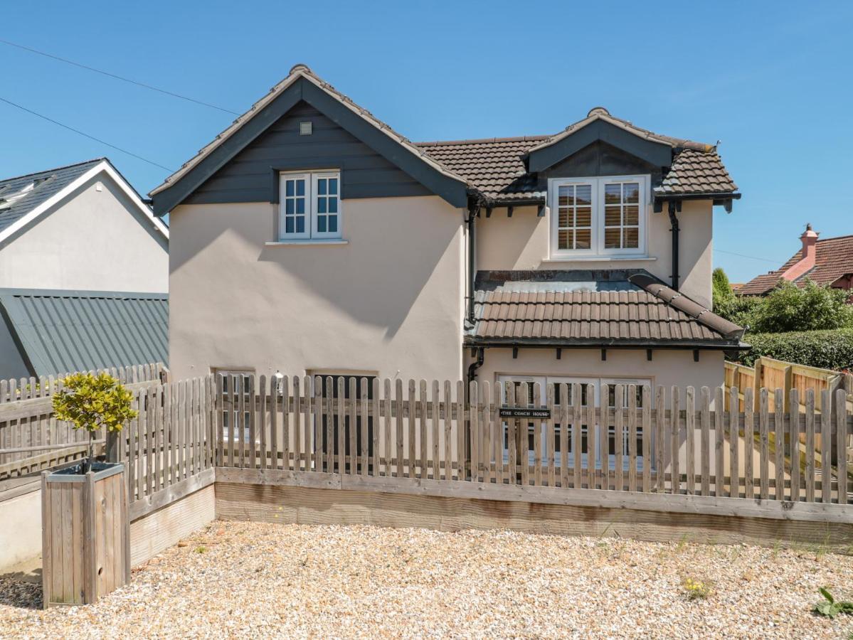 Holiday home The Coach House