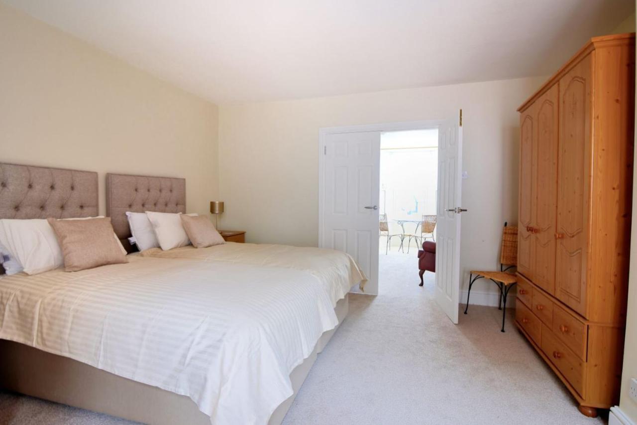 Apartment The Garden Lyme Regis