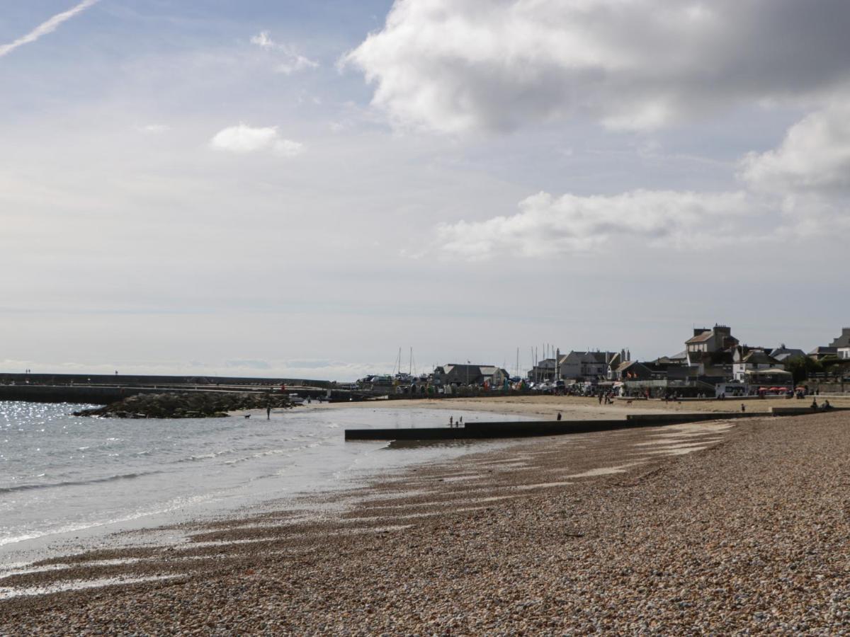 Pound * Lyme Regis