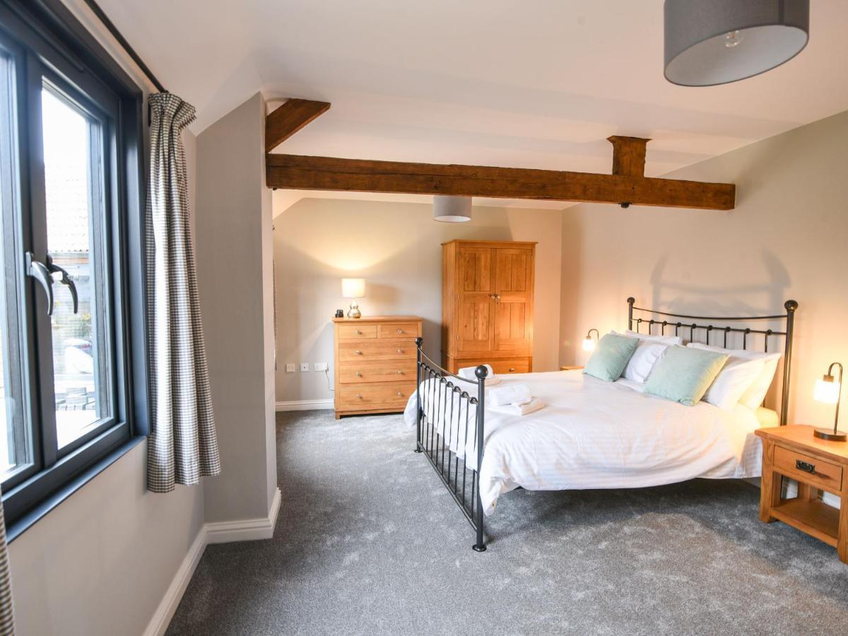 Ware Barn Lyme Regis