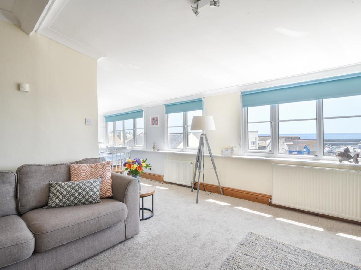 3 Cobb View Lyme Regis