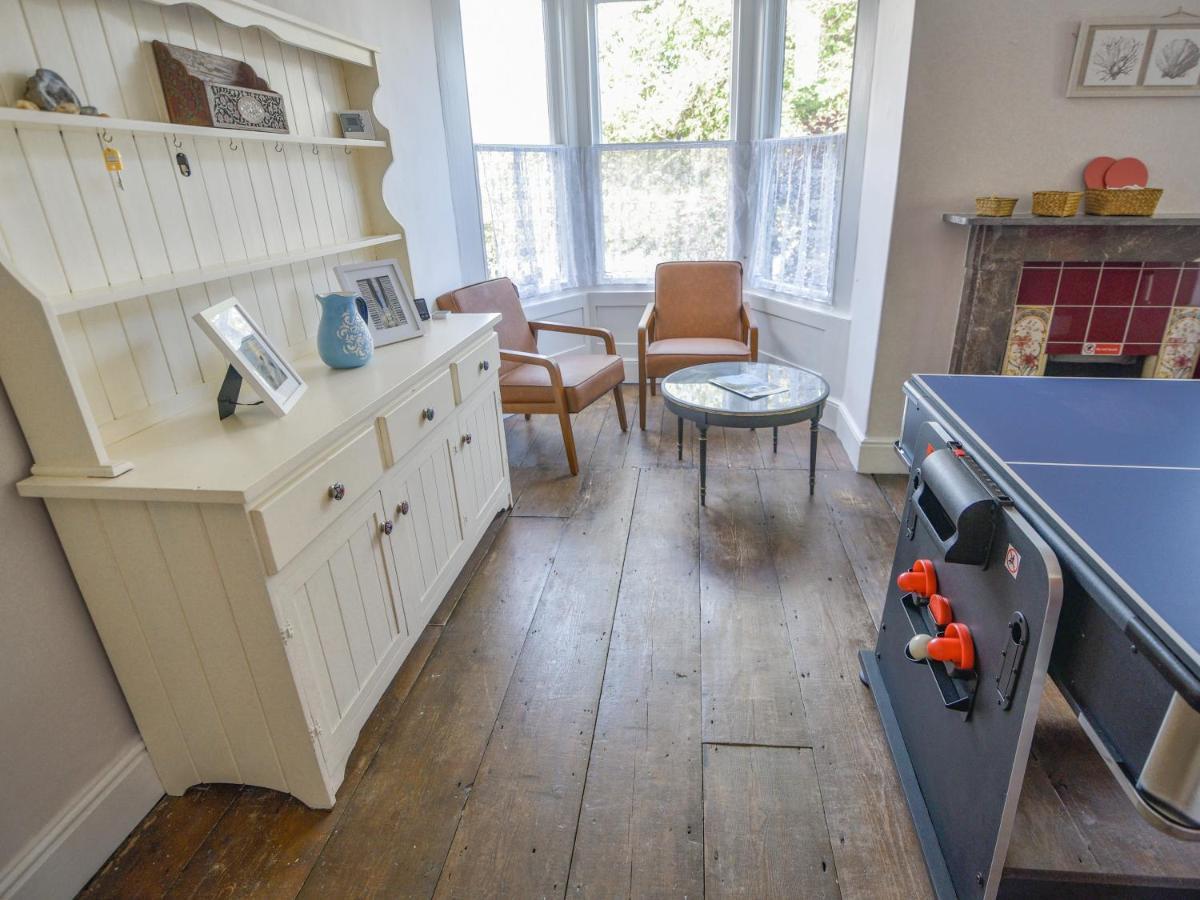 Braeside * Lyme Regis