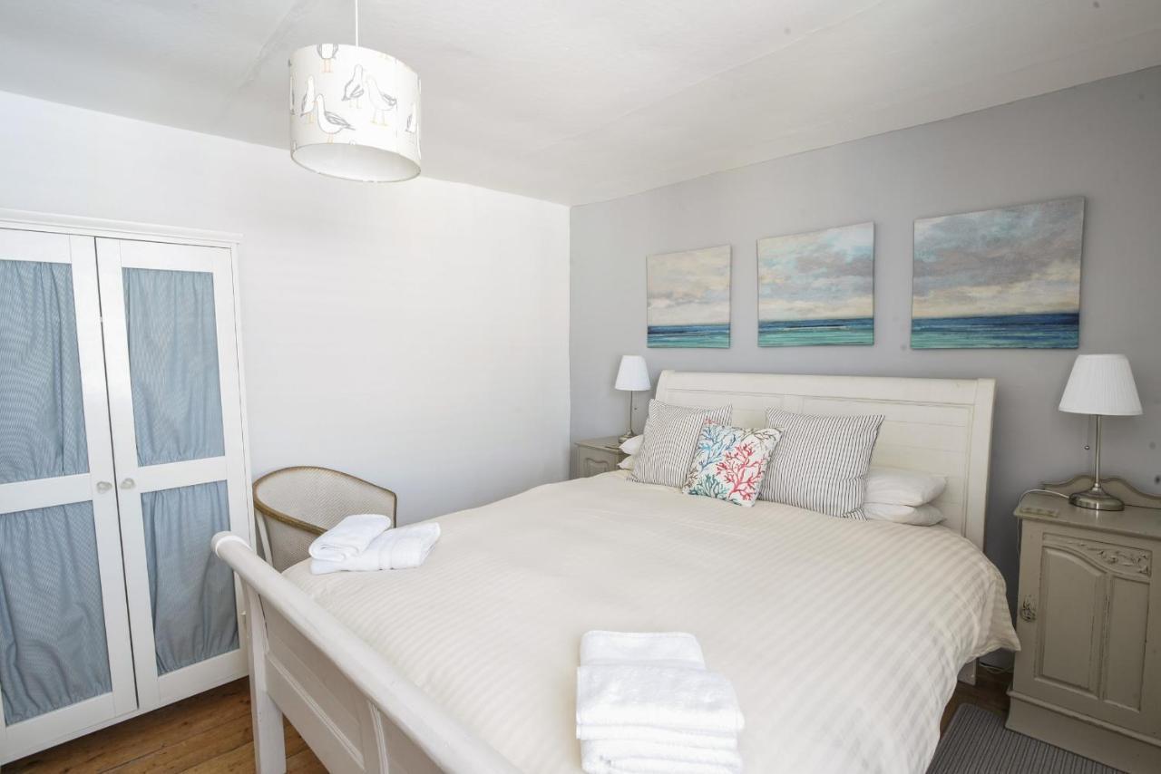 1 Dolphin Holiday home Lyme Regis