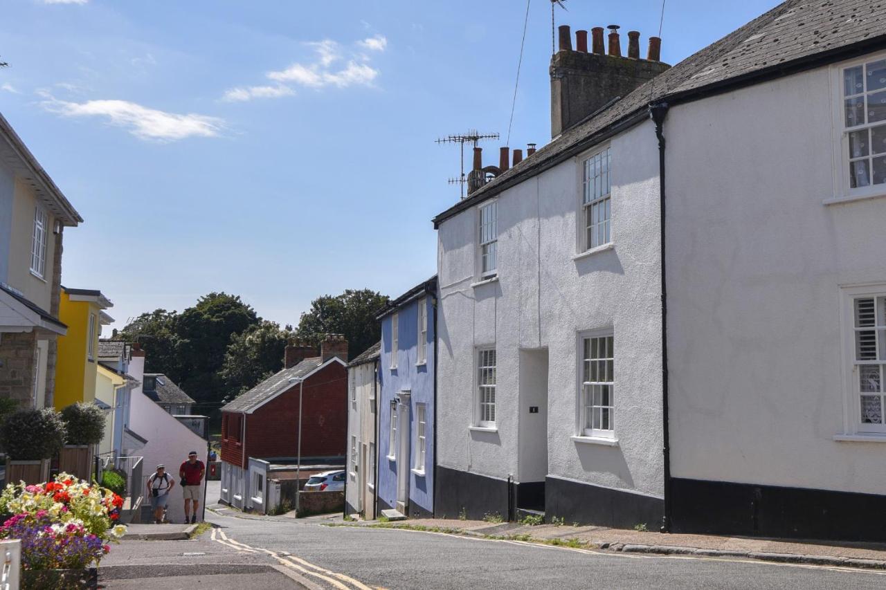 1 Dolphin Holiday home Lyme Regis