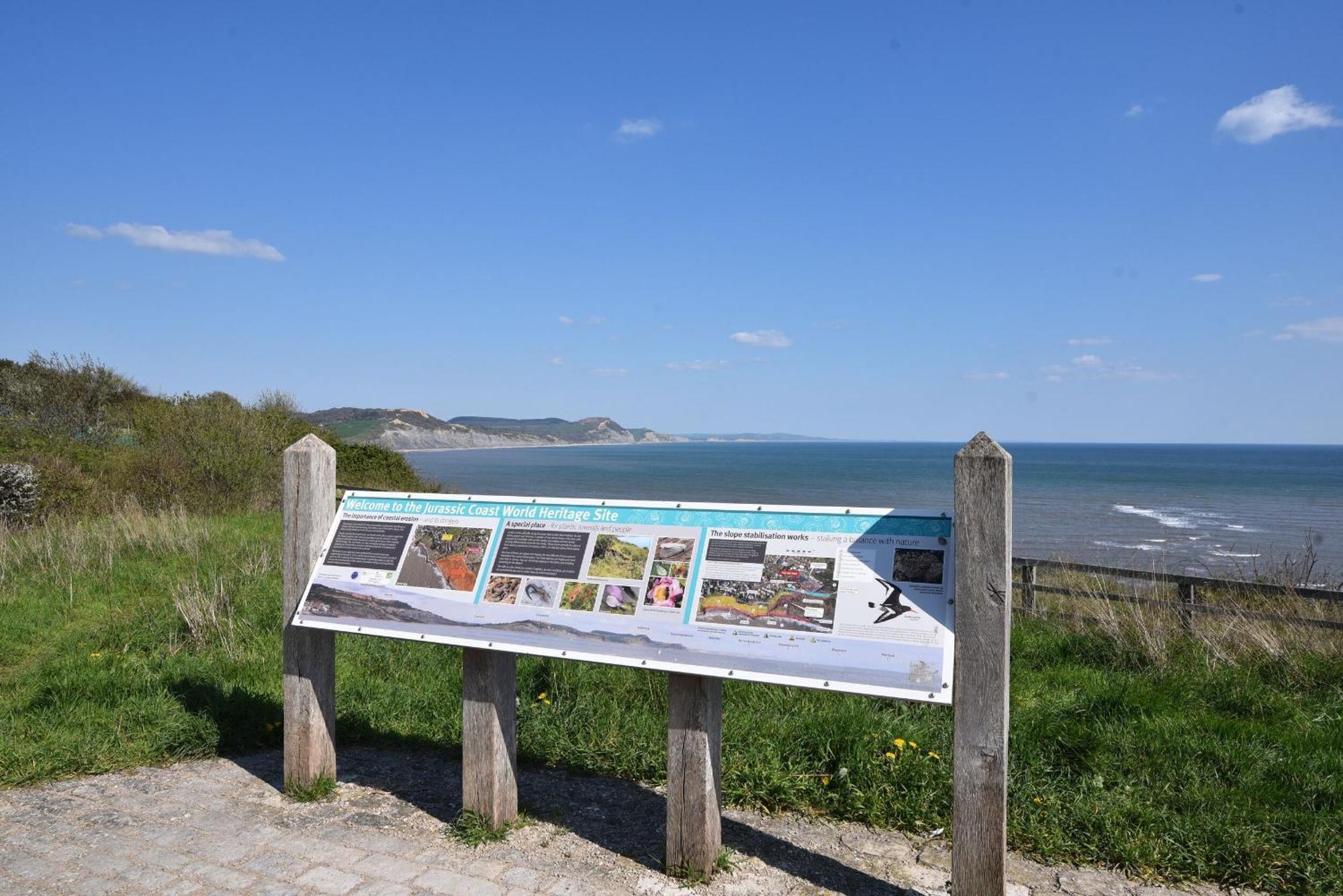 4 East Cliff * Lyme Regis