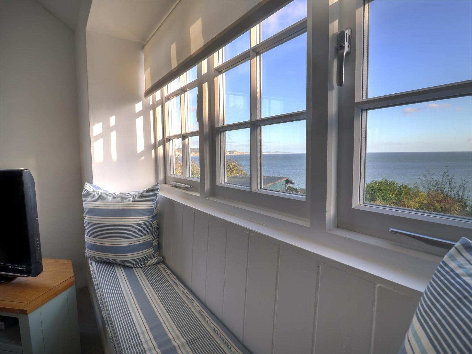 4 East Cliff Holiday home