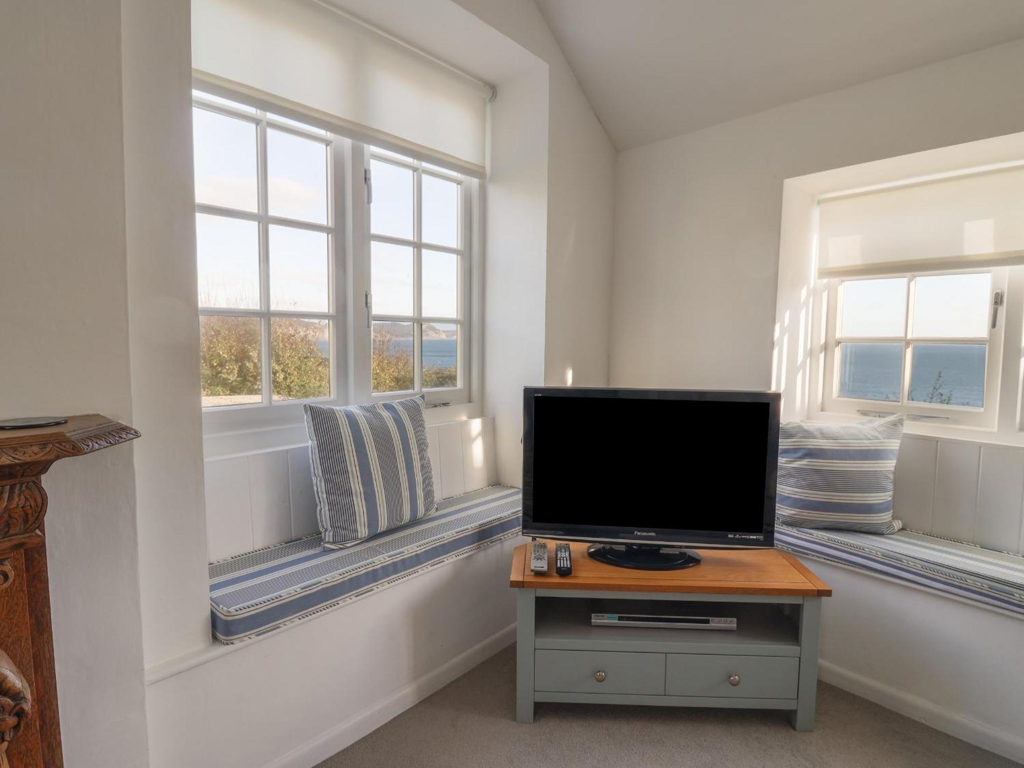 4 East Cliff Holiday home *