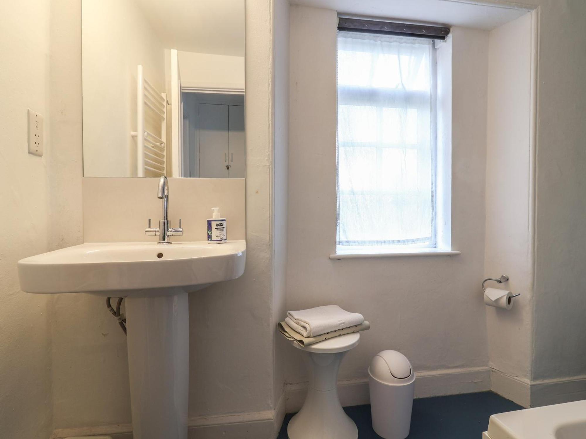 4 East Cliff Holiday home