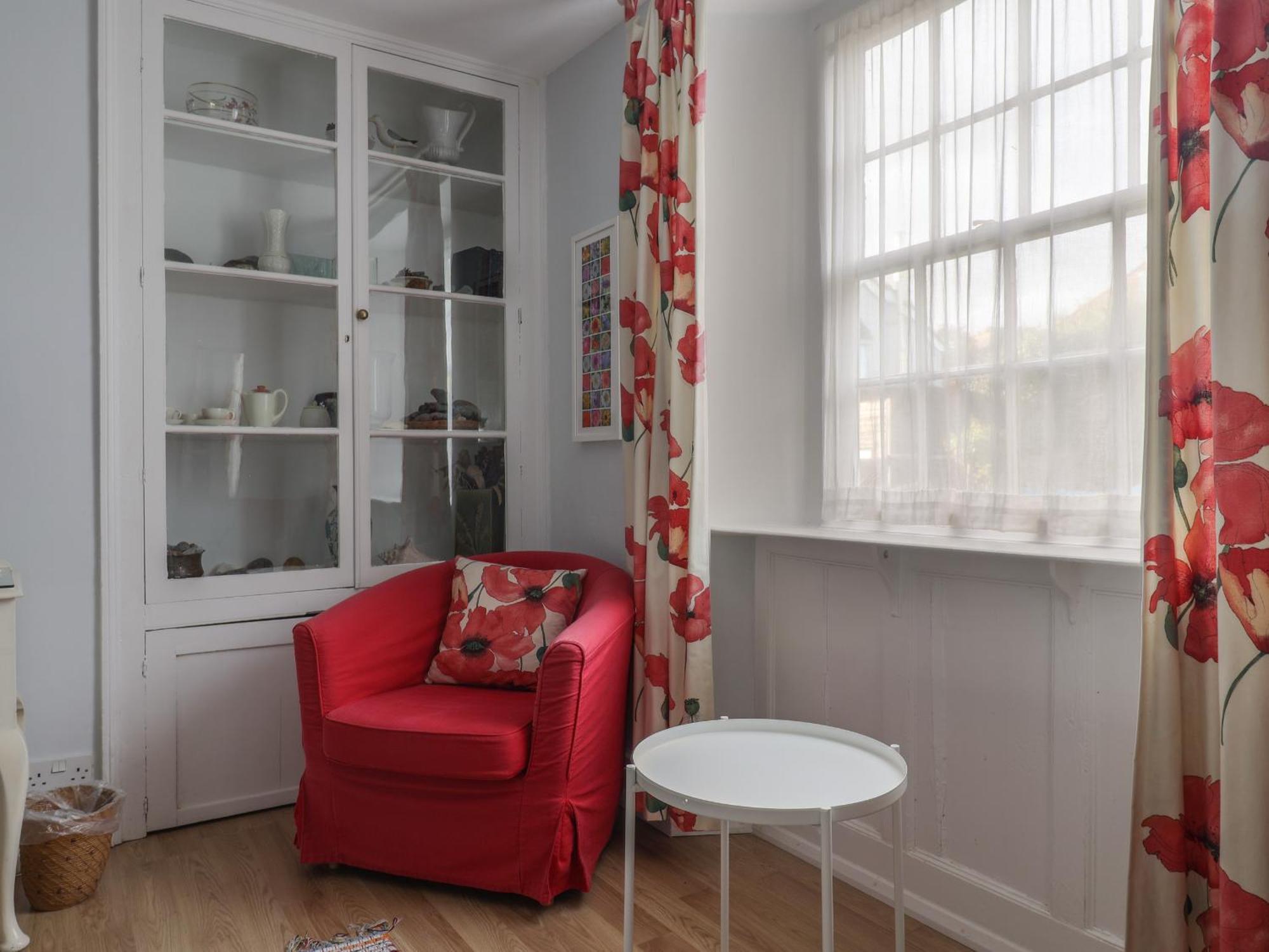4 East Cliff Holiday home *
