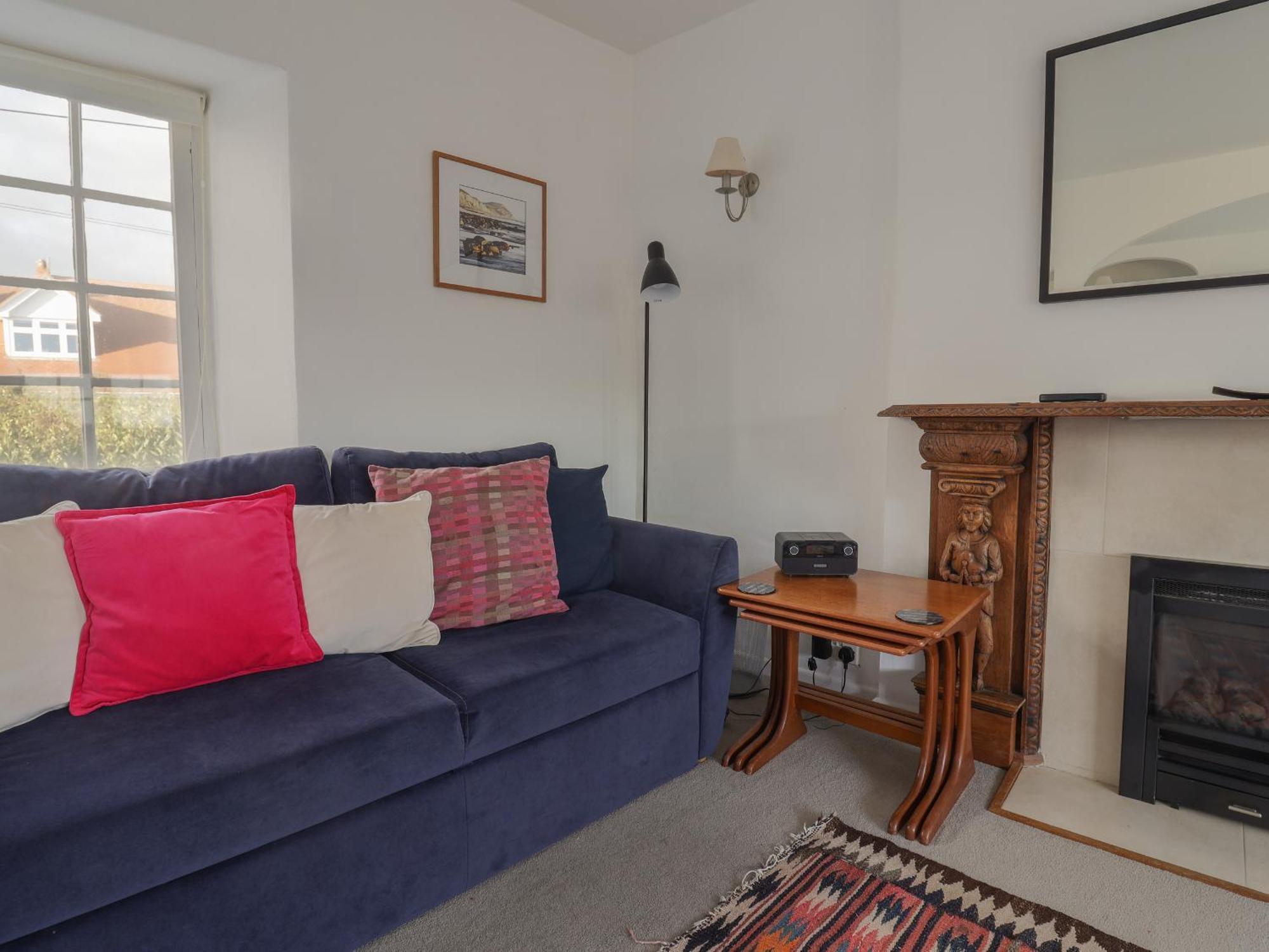 4 East Cliff * Lyme Regis