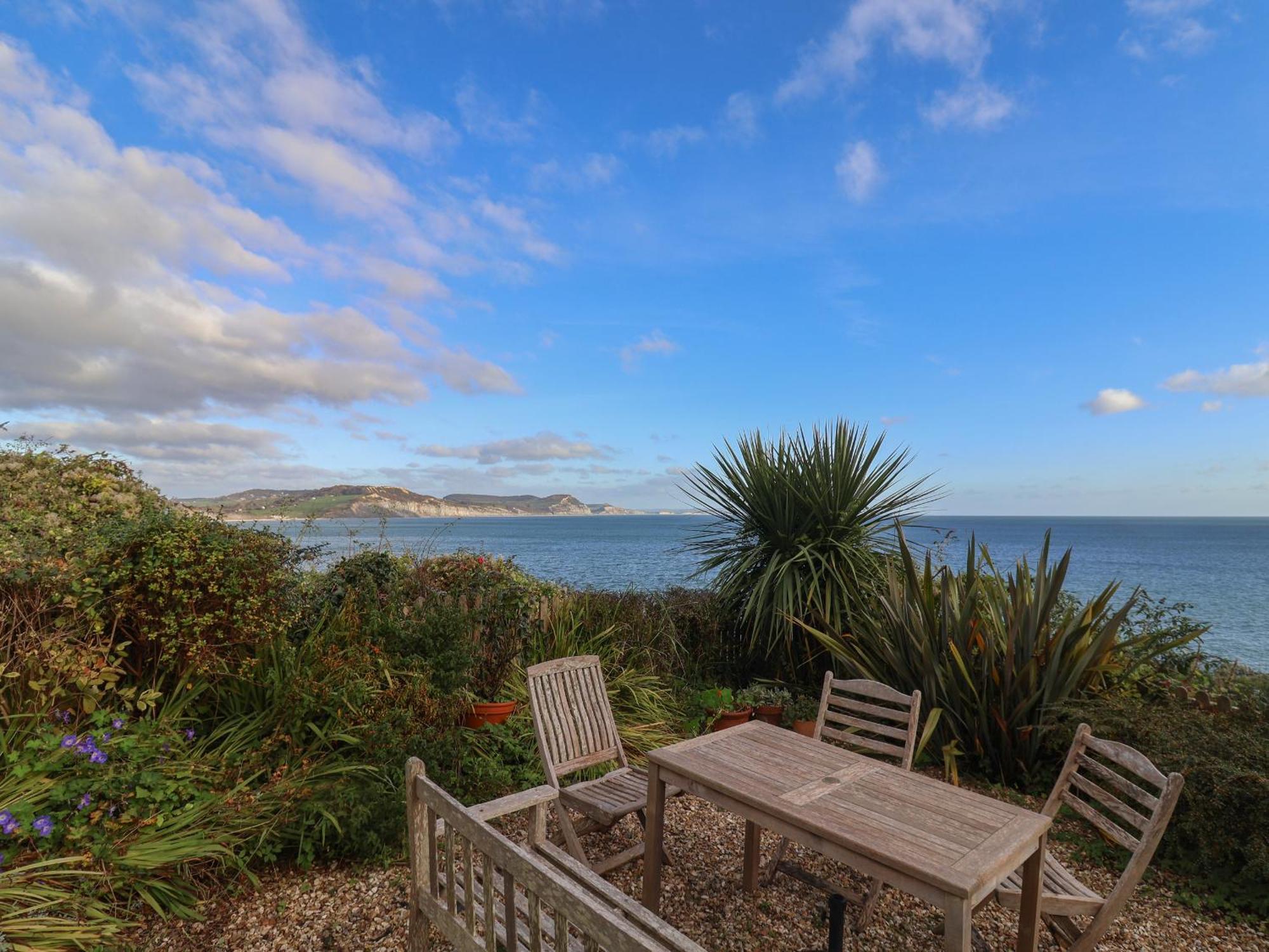 4 East Cliff Holiday home