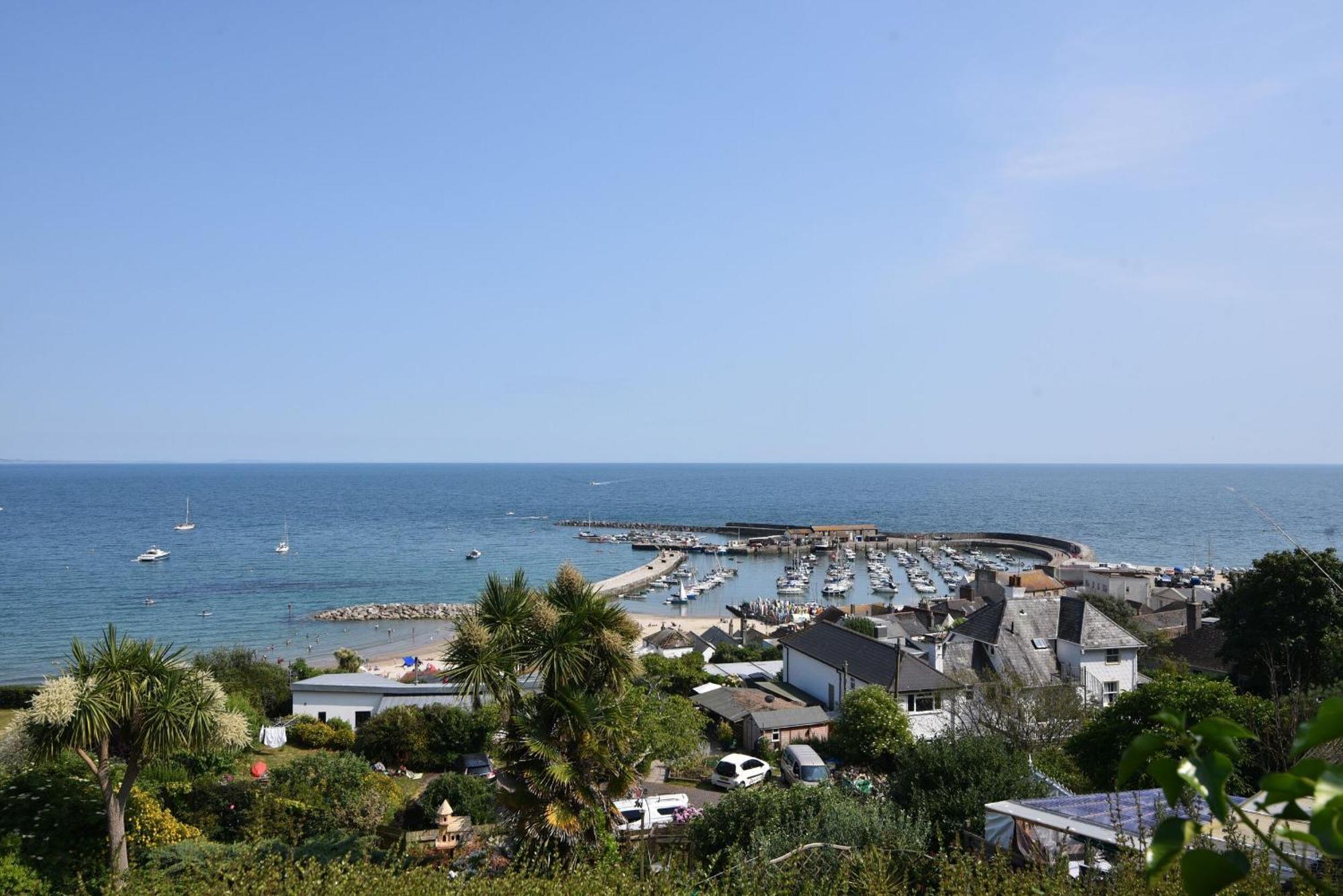 Old Monmouth * Lyme Regis