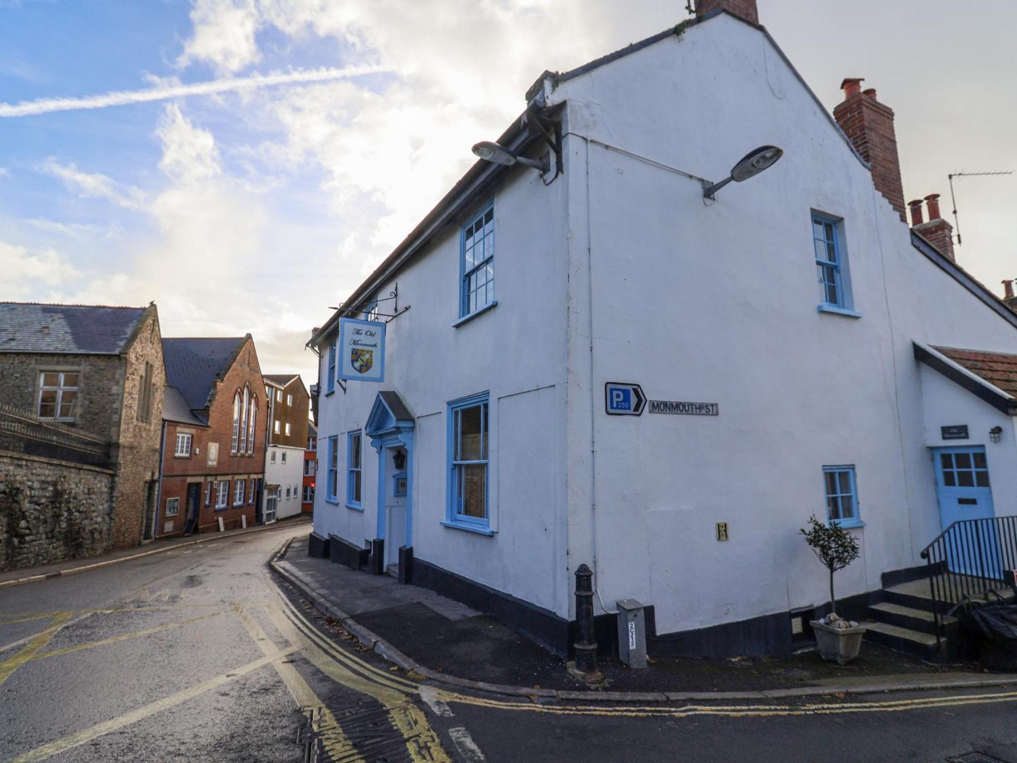 Old Monmouth *