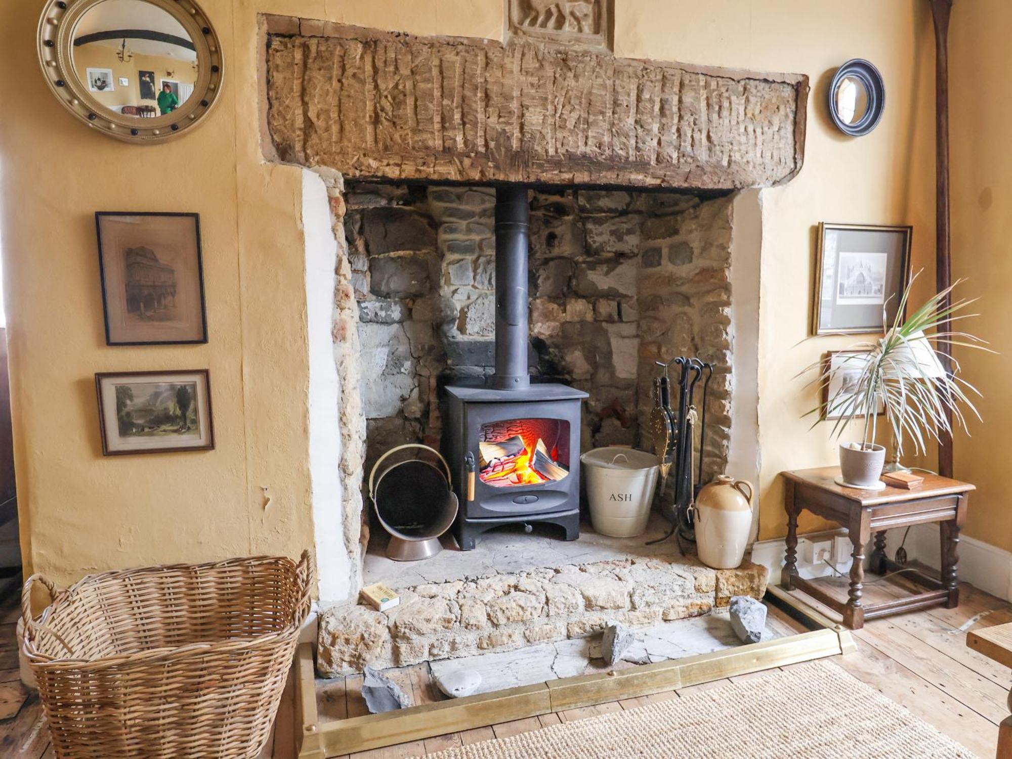Old Monmouth Holiday home Lyme Regis