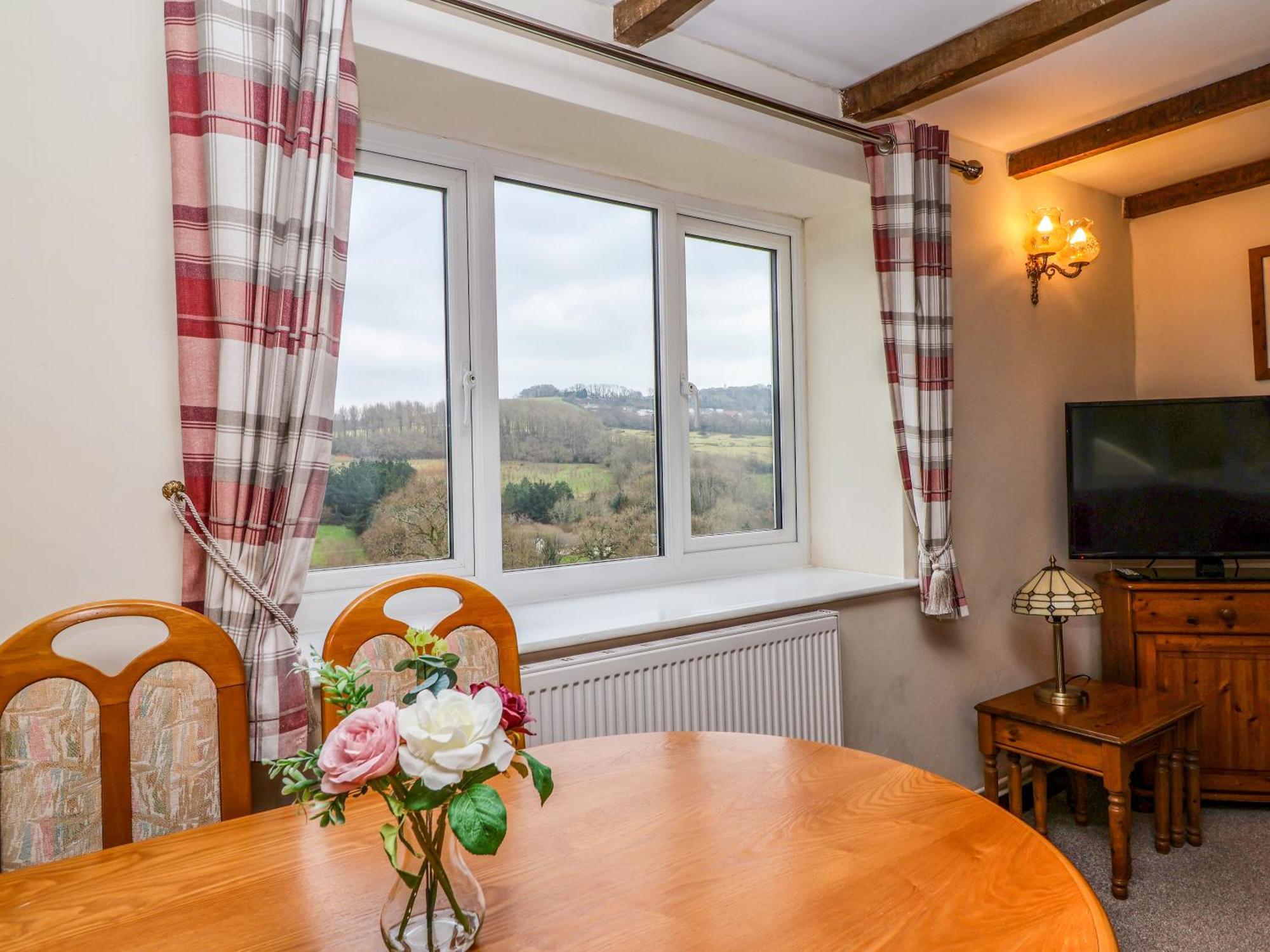 The Stable Apartment Lyme Regis