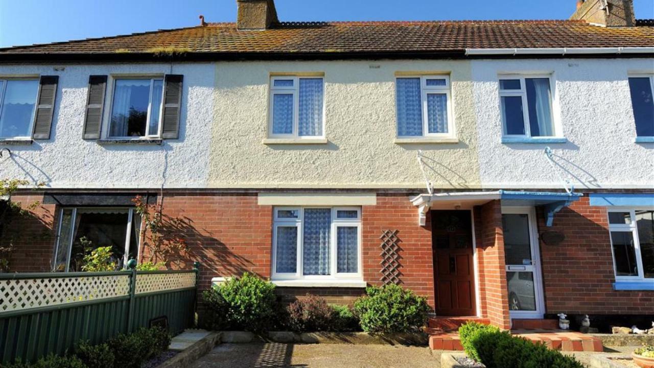 23 Lym Close Holiday home *