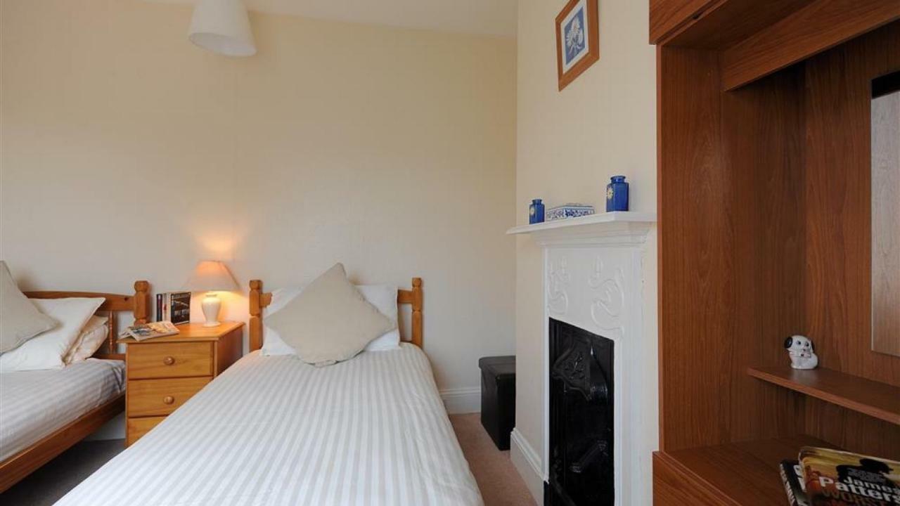 Holiday home 23 Lym Close *