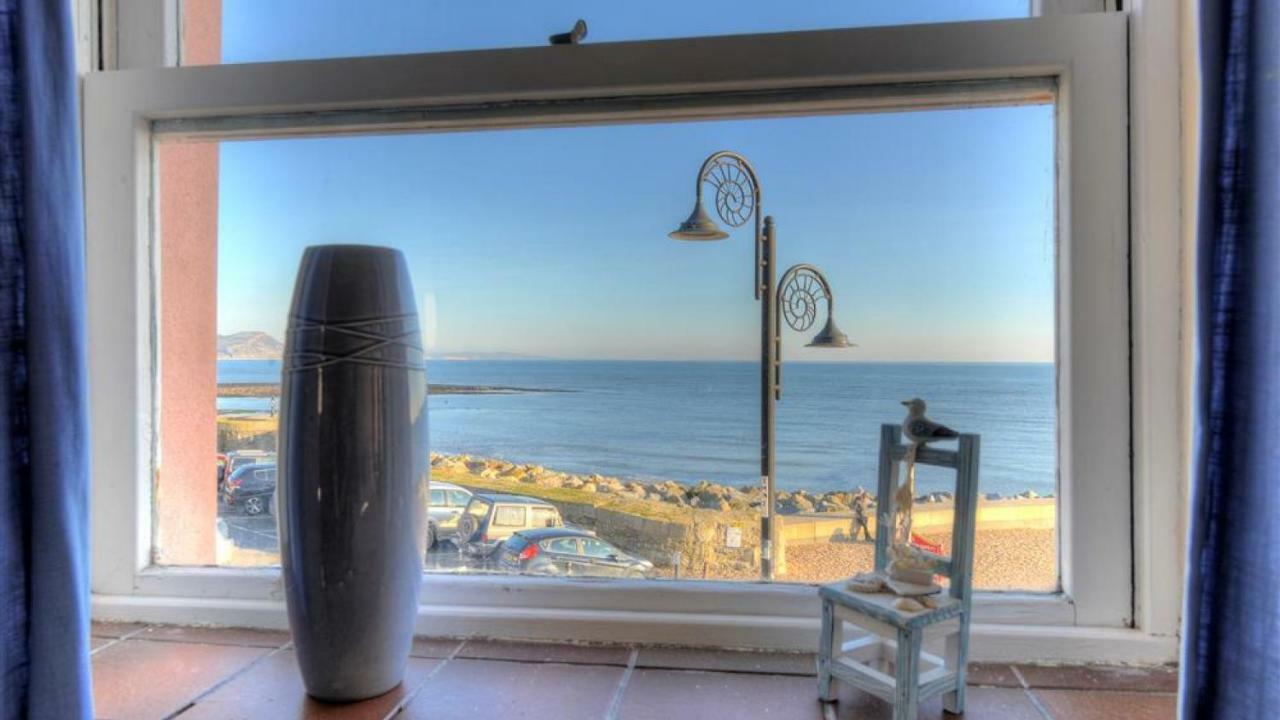 1 The Boat House Apartment Lyme Regis