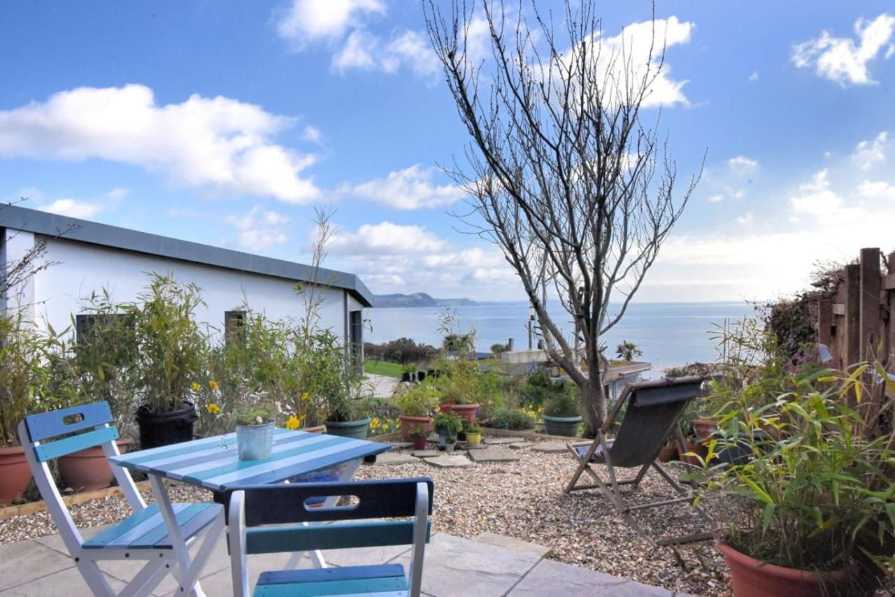 The Fishermans Hut Holiday home Lyme Regis