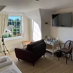 Devonia Guest House