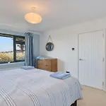 Pass The Keys Stunning Holiday Home In Lyme Regis - Sleeps 8