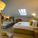 Largigi Rooms, Close To The Beach And Town Centre, Parking Available