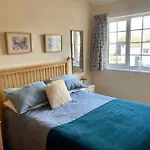 Large Property Which Is All About Location, Location , Location ! Lovely Comfortable 2 Bedroom Flat Which Is Spacious And One Of The Best Value Properties Of This Size So Close To The Sea , Beaches And Restaurants 1 Min To The Sea !