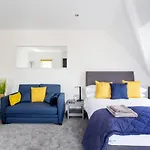 Beach View Luxury Apartment