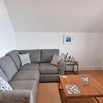 5 Coram Tower