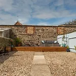 Seashells, Close To Seafront, Large Private Garden